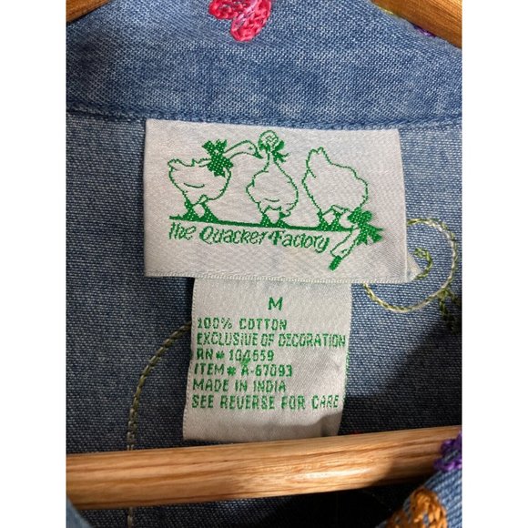The Quacker Factory Women's Medium Chambray Beaded Embroidered Shirt New - Picture 4 of 16